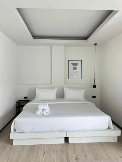 Camera matrimoniale con balcone — Jellyfish Residence Patong